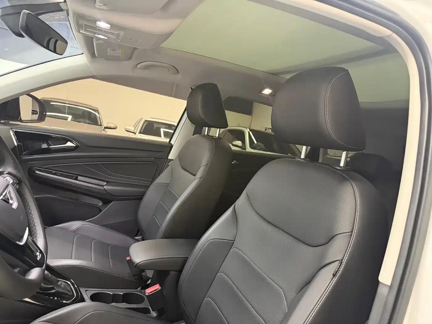 Jetta VS7 2022 Panda Edition 1.4T Automatic Glory Pro — миниатюра 9