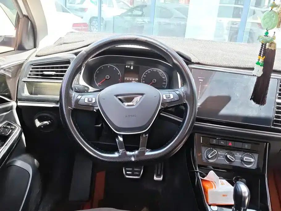 Jetta VS7 2021 Black Edition 1.4T Automatic Enjoyment Edition — миниатюра 15
