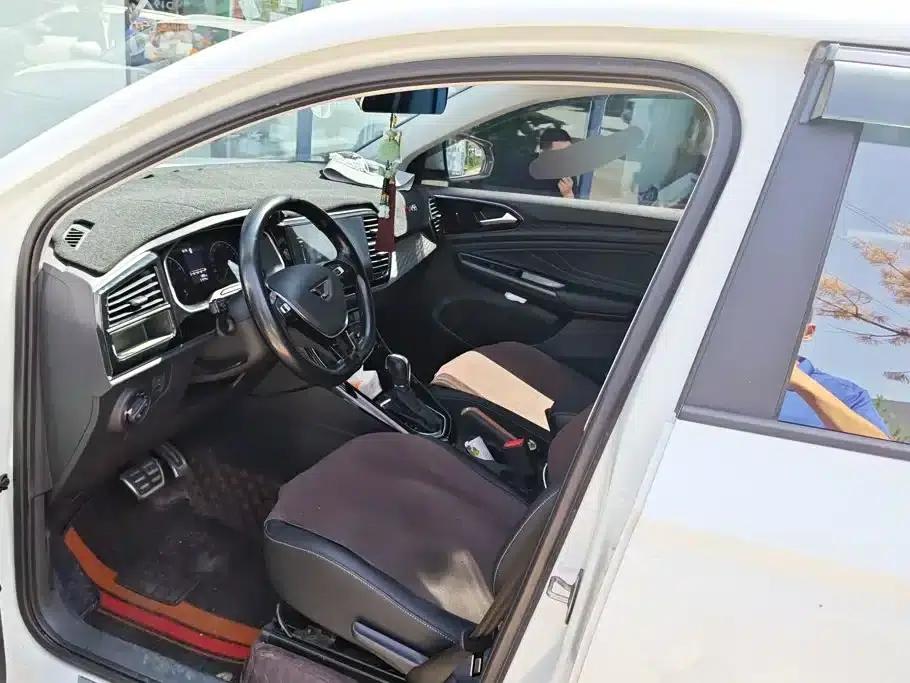 Jetta VS7 2021 Black Edition 1.4T Automatic Enjoyment Edition — миниатюра 9