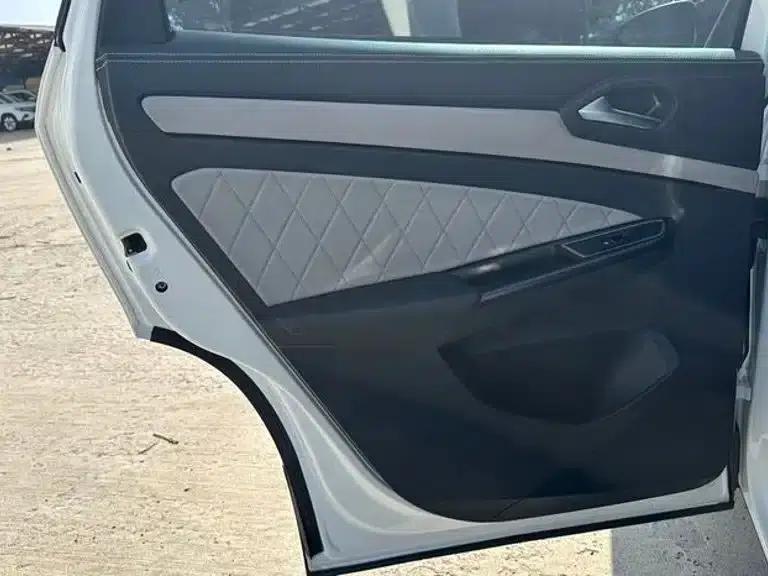 Jetta VS7 2023 280TSI Automatic High-Gloss Enjoy Edition — миниатюра 17