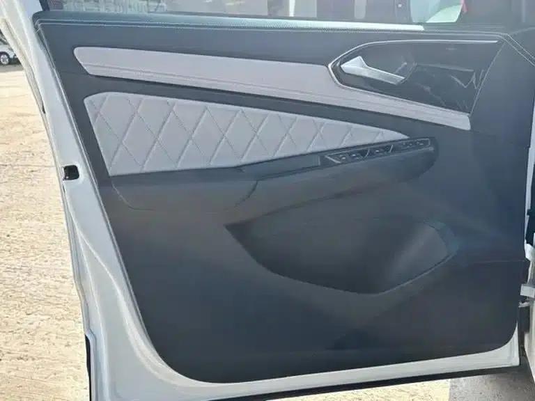 Jetta VS7 2023 280TSI Automatic High-Gloss Enjoy Edition — миниатюра 9