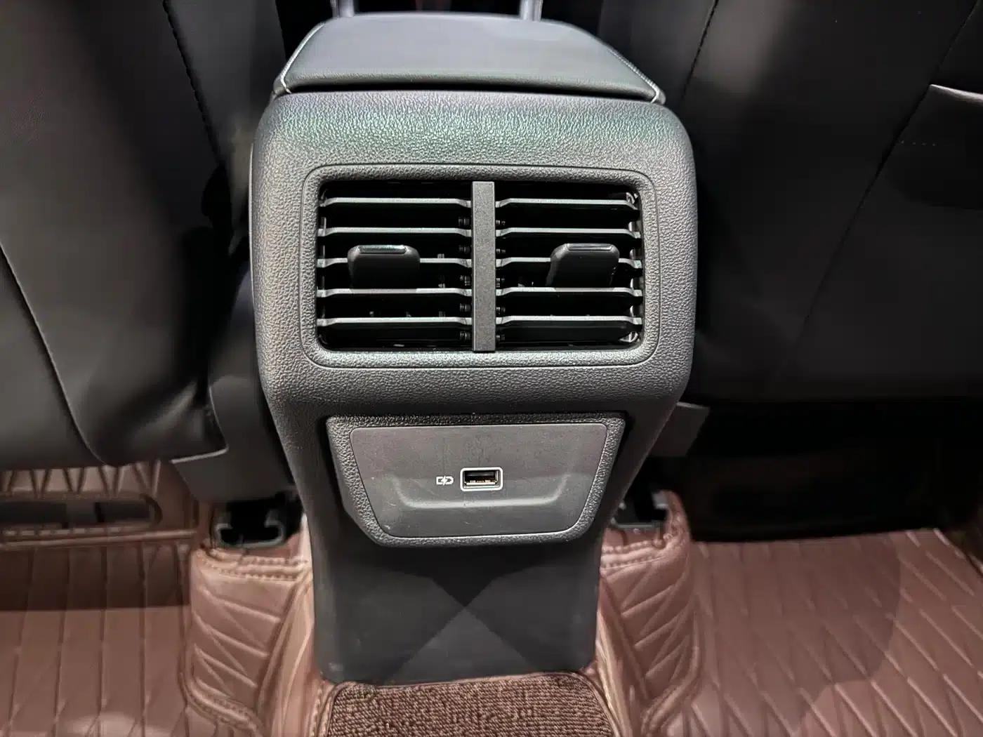 Jetta VS7 2023 280TSI Automatic High Gloss Glory Edition — миниатюра 13
