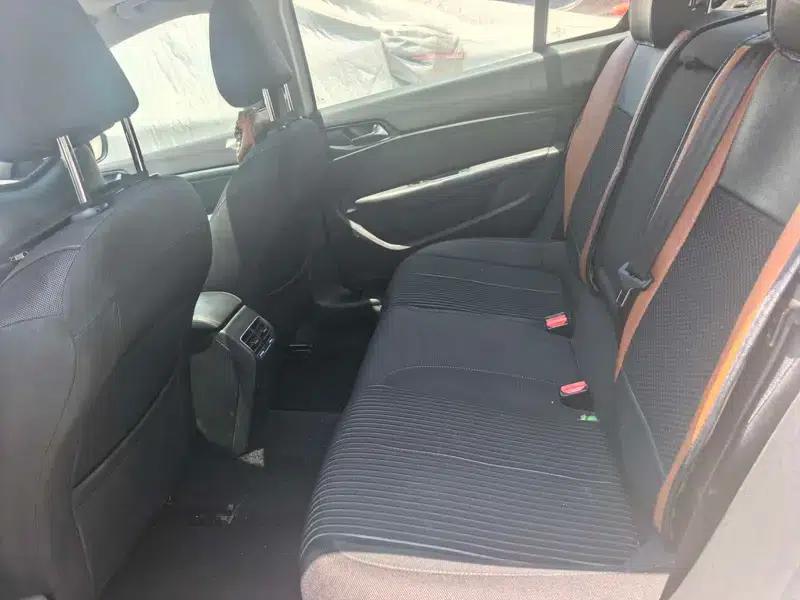 Peugeot 408 2015 1.2T Automatic Glory Edition — миниатюра 14
