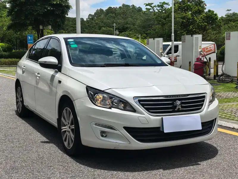 Peugeot 408 2015 1.2T Automatic Glory Edition — миниатюра 3