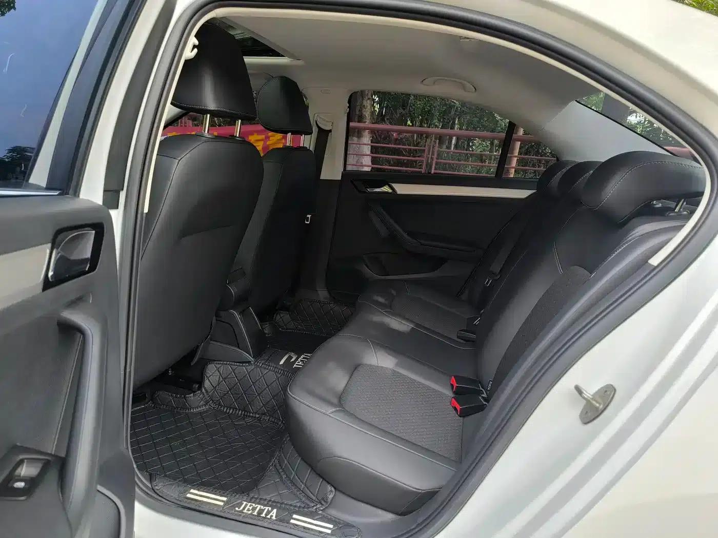 Jetta VA3 2021 1.5L Automatic Enjoy Edition — миниатюра 11