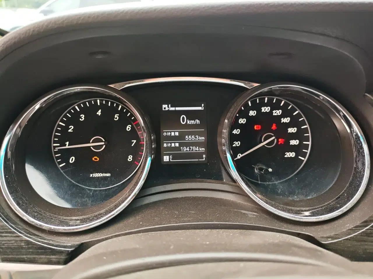 Baojun 730 2016 1.5T Manual Luxury Edition 7 Seats — миниатюра 11