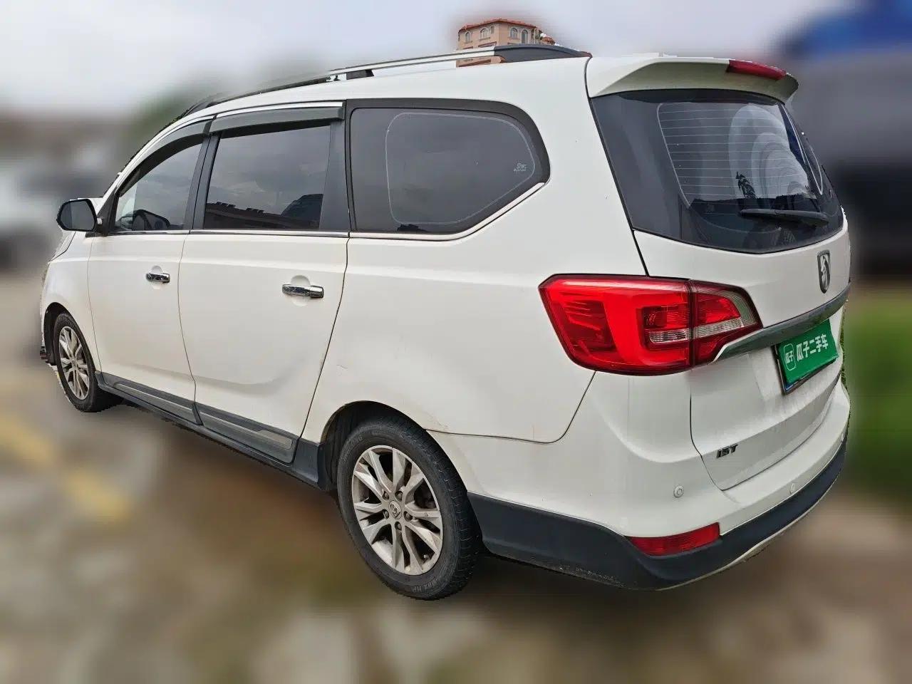 Baojun 730 2016 1.5T Manual Luxury Edition 7 Seats — миниатюра 4