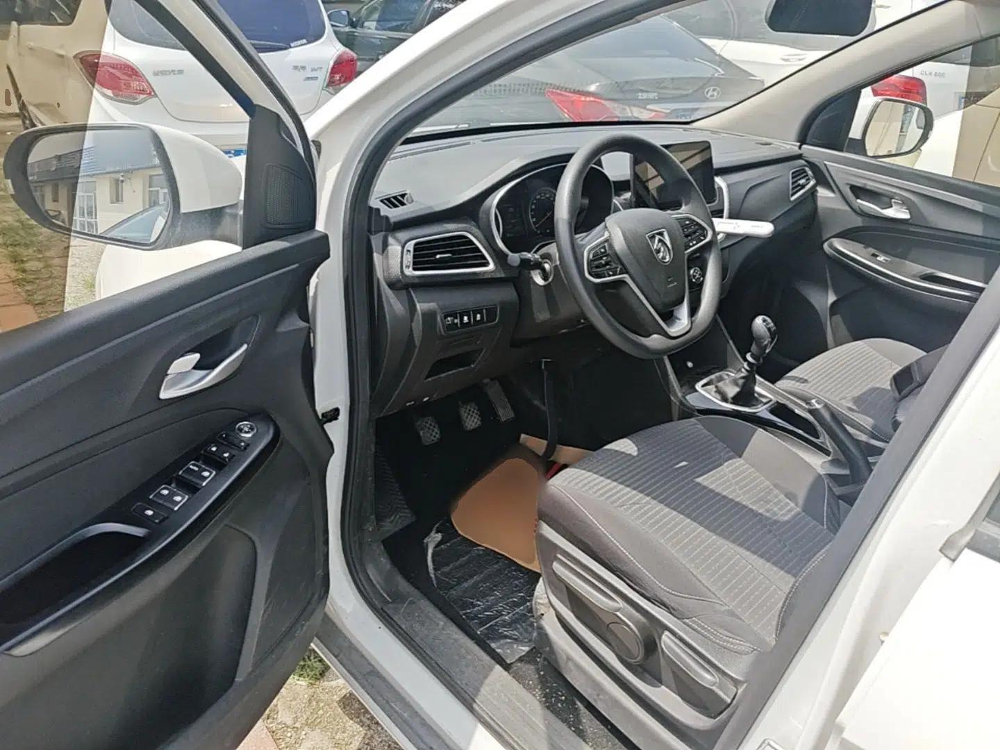 Baojun 730 2021 1.5L Manual Fashion Version 7 Seats — миниатюра 18