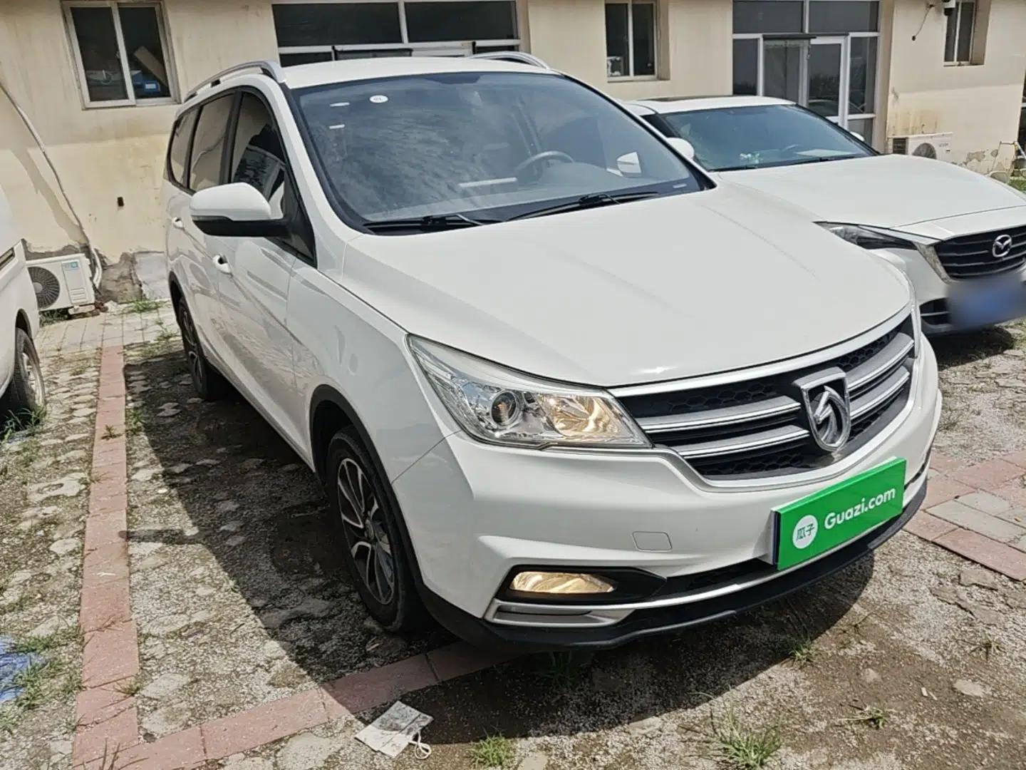 Baojun 730 2021 1.5L Manual Fashion Version 7 Seats — миниатюра 3