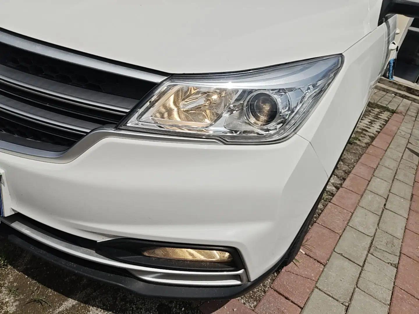 Baojun 730 2021 1.5L Manual Fashion Version 7 Seats — миниатюра 8