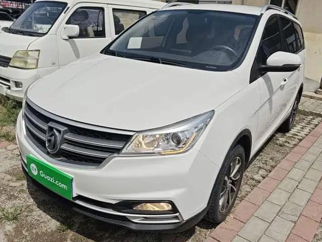 Baojun 730 2021 1.5L Manual Fashion Version 7 Seats
