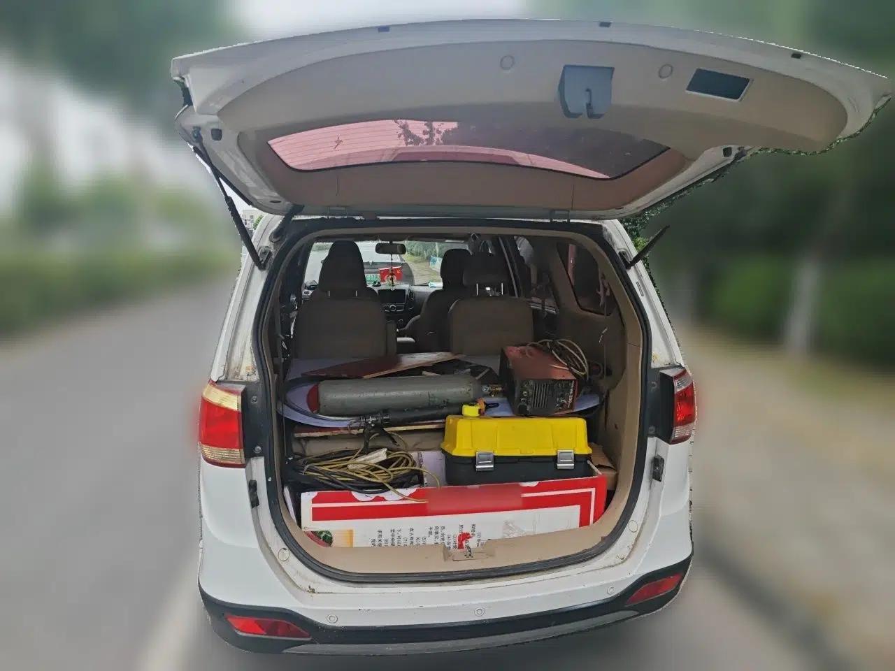 Baojun 730 2014 1.5L manual luxury trim 7 seats — миниатюра 19