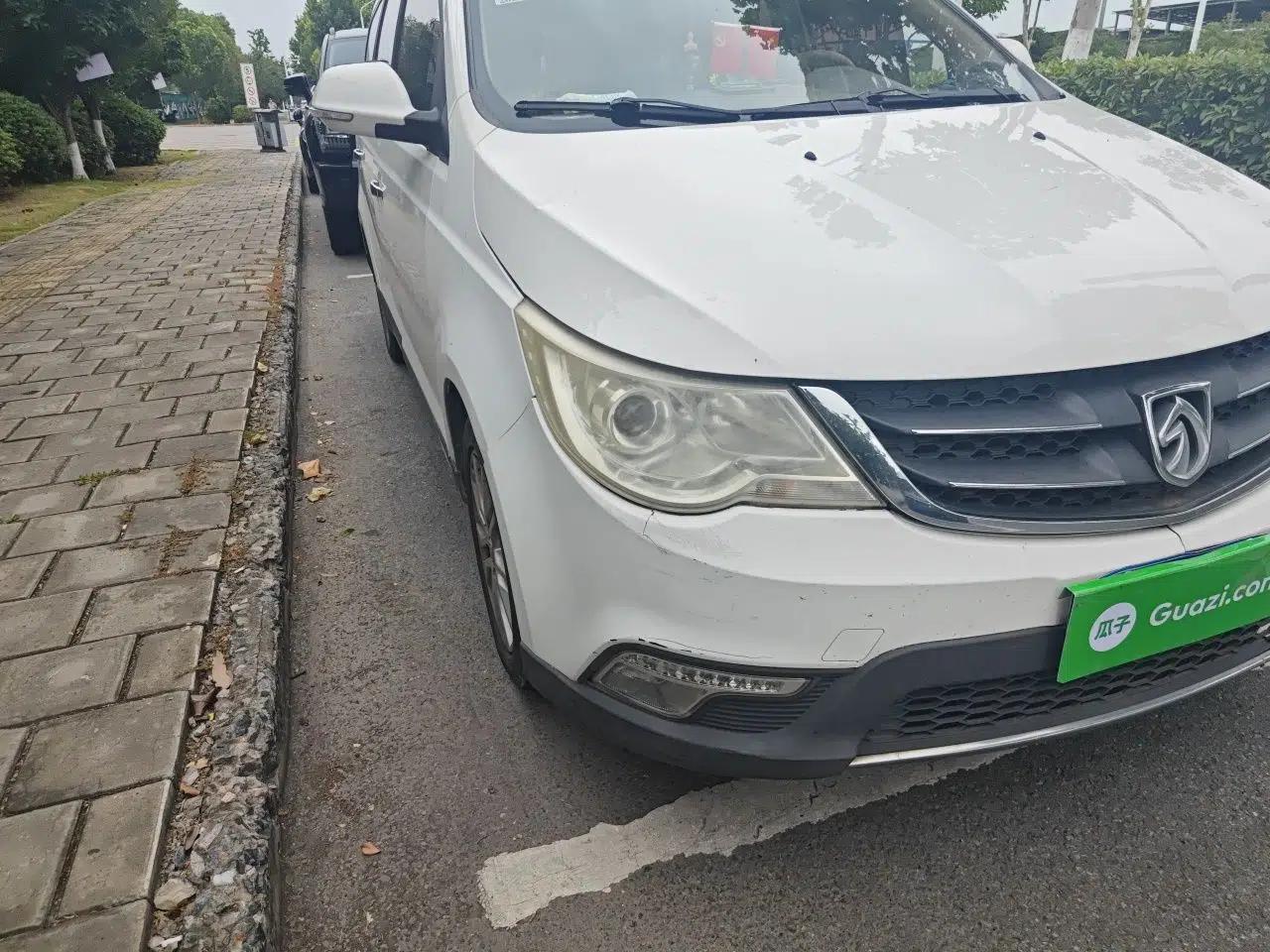 Baojun 730 2014 1.5L manual luxury trim 7 seats — миниатюра 7