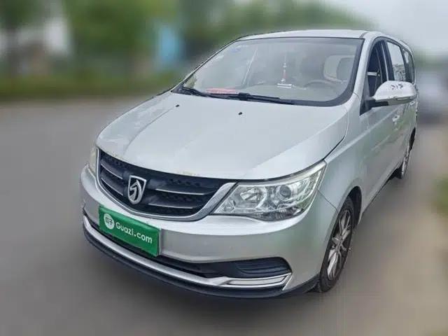 Baojun 730 2016 1.5L Manual Standard Version 7 Seats