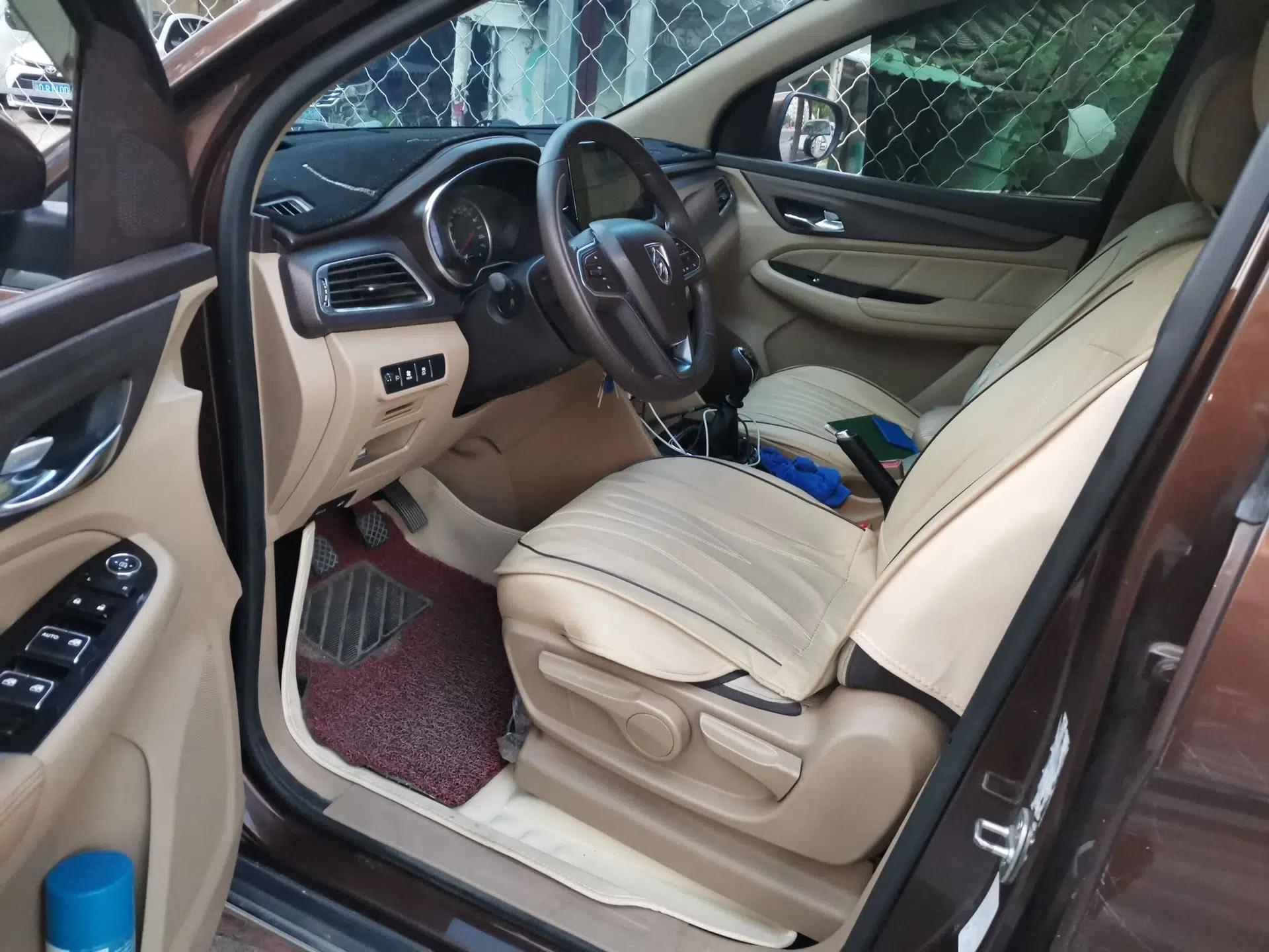 Baojun 730 2017 1.5T Manual Fashion Version 7 Seats China V Emission Standard — миниатюра 16