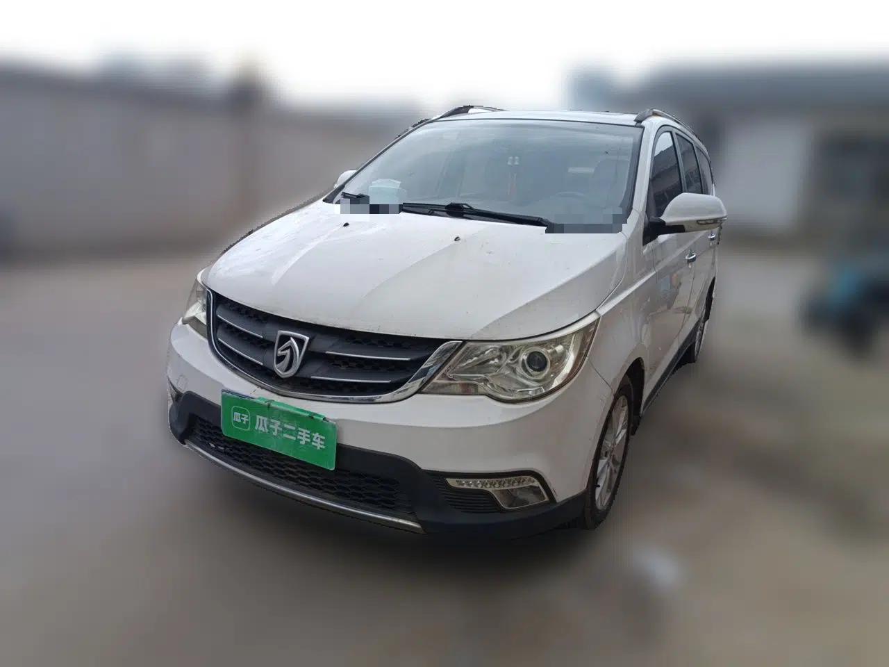 Baojun 730 2014 1.5L manual luxury trim 7 seats — миниатюра 1