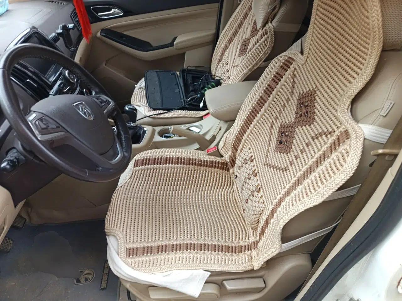 Baojun 730 2014 1.5L manual luxury trim 7 seats — миниатюра 15