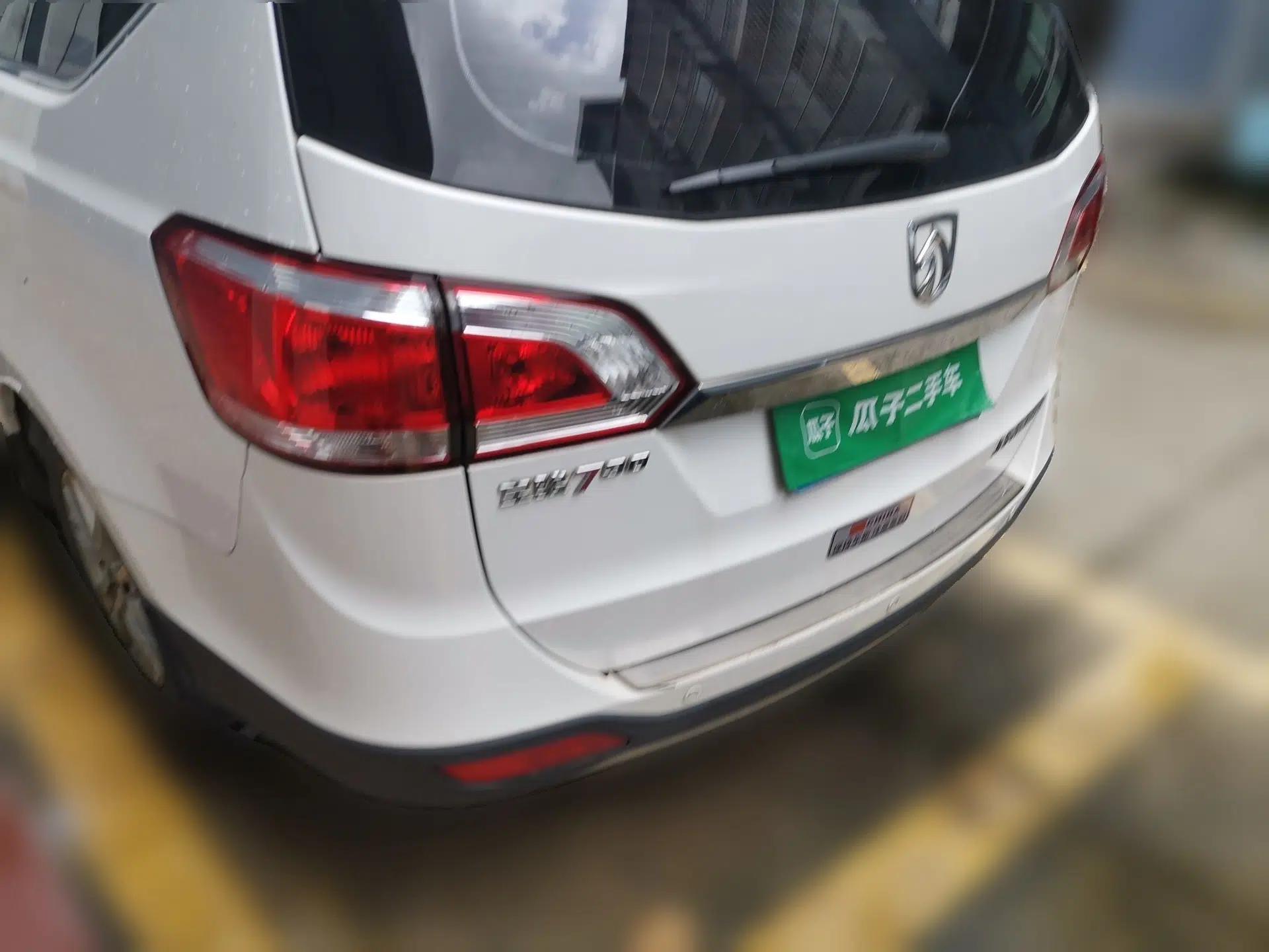 Baojun 730 2014 1.5L manual Comfort version 7 seats — миниатюра 19