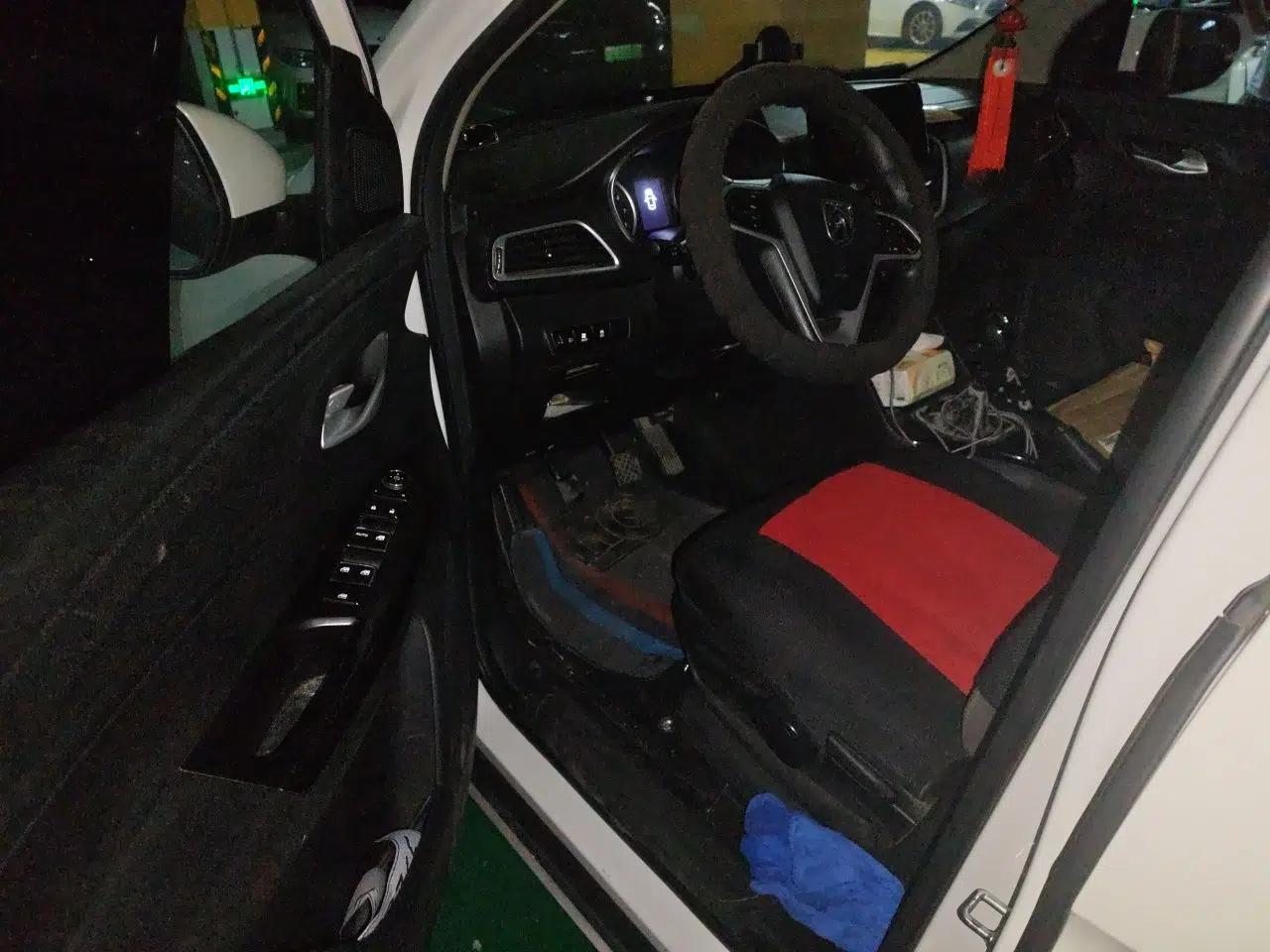 Baojun 730 2019 1.5L Manual Fashion Model 7-seater China VI — миниатюра 16