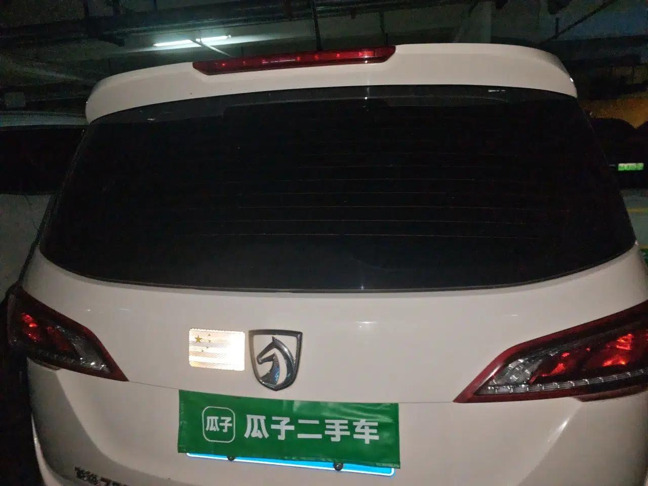 Baojun 730 2019 1.5L Manual Fashion Model 7-seater China VI — миниатюра 5