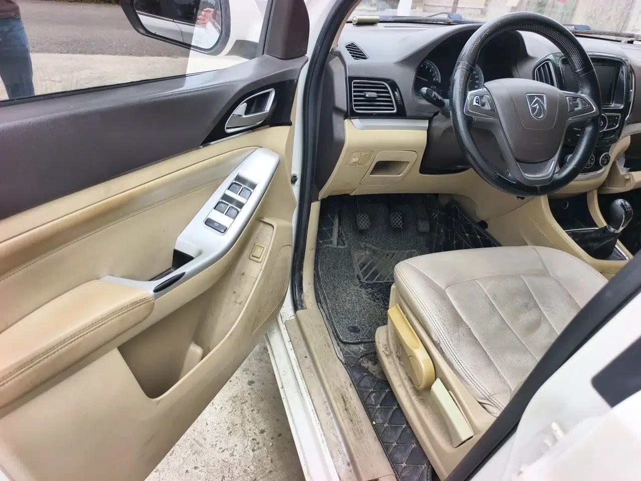 Baojun 730 2016 1.5L Manual Value Edition 7 Seats China V Emission Standard — миниатюра 16