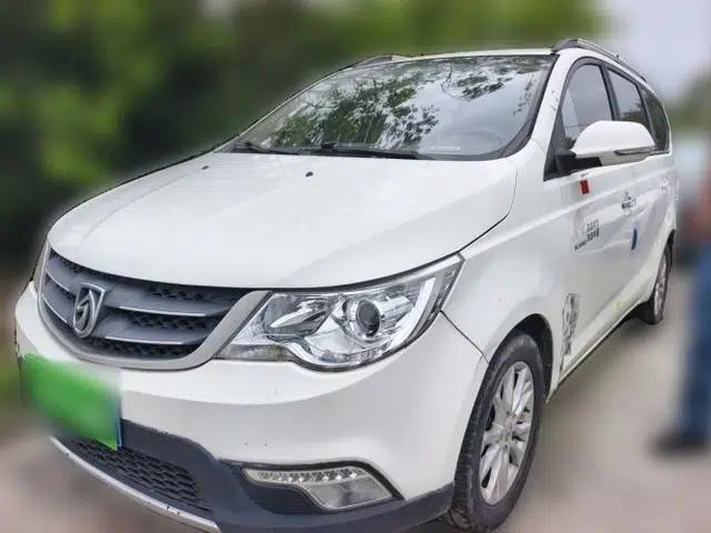 Baojun 730 2016 1.5L Manual Value Edition 7 Seats China V Emission Standard