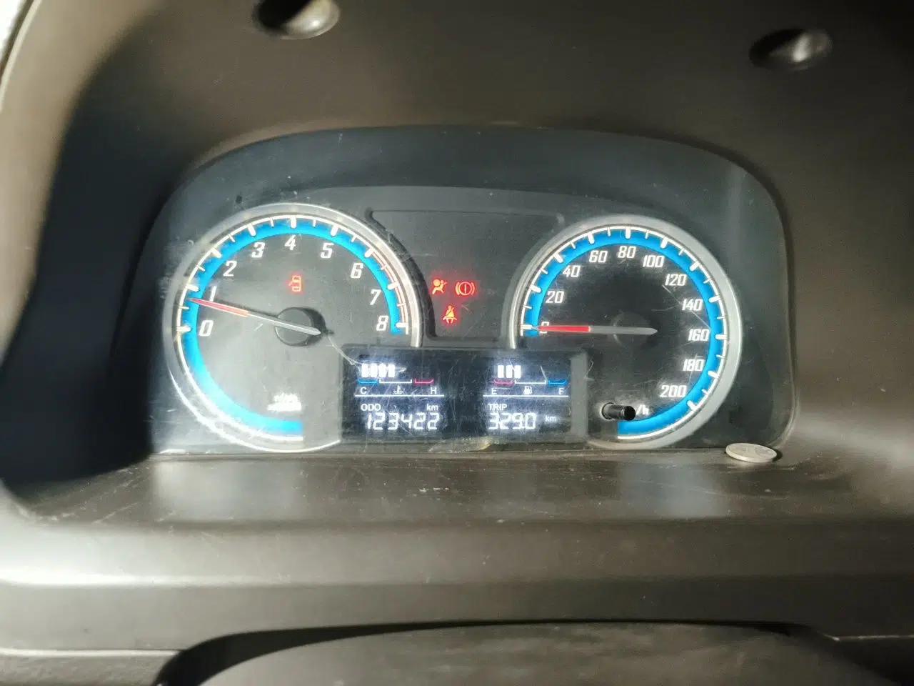 Baojun 730 2014 1.5L manual standard trim 7 seats — миниатюра 11