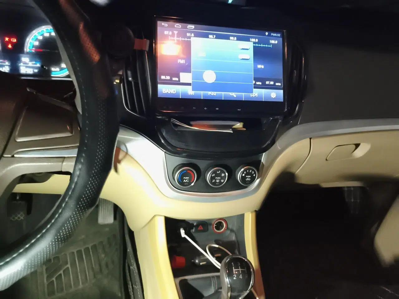 Baojun 730 2014 1.5L manual standard trim 7 seats — миниатюра 13