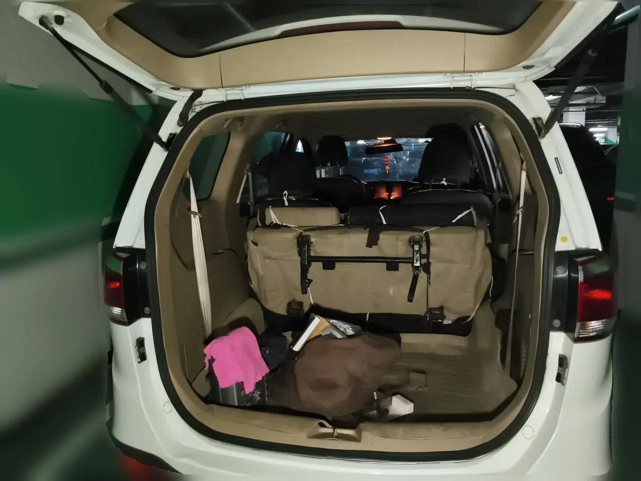 Baojun 730 2014 1.5L manual standard trim 7 seats — миниатюра 19