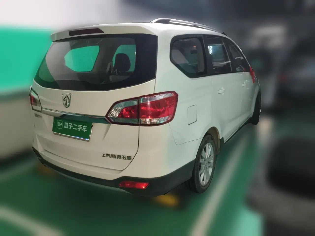 Baojun 730 2014 1.5L manual standard trim 7 seats — миниатюра 6