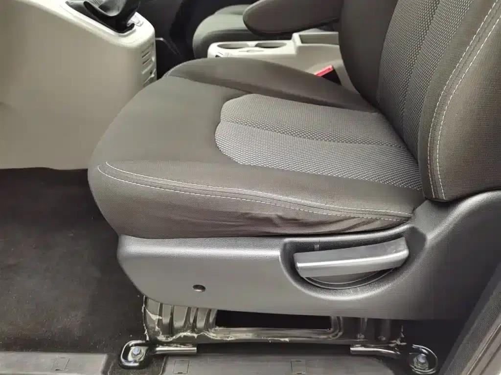 Refine M3 2016 IKEA Edition 1.6L Luxury Smart Model — миниатюра 14