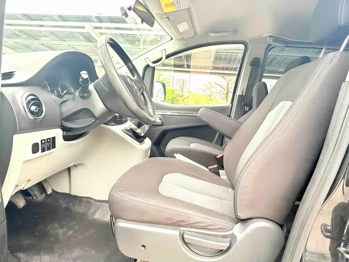 Refine M3 2016 IKEA Edition 1.6L Luxury Smart Model — миниатюра 12
