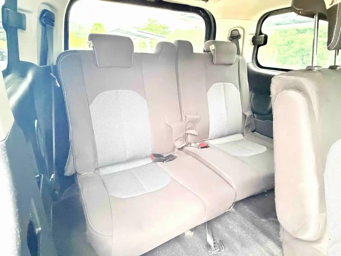 Refine M3 2016 IKEA Edition 1.6L Luxury Smart Model — миниатюра 16