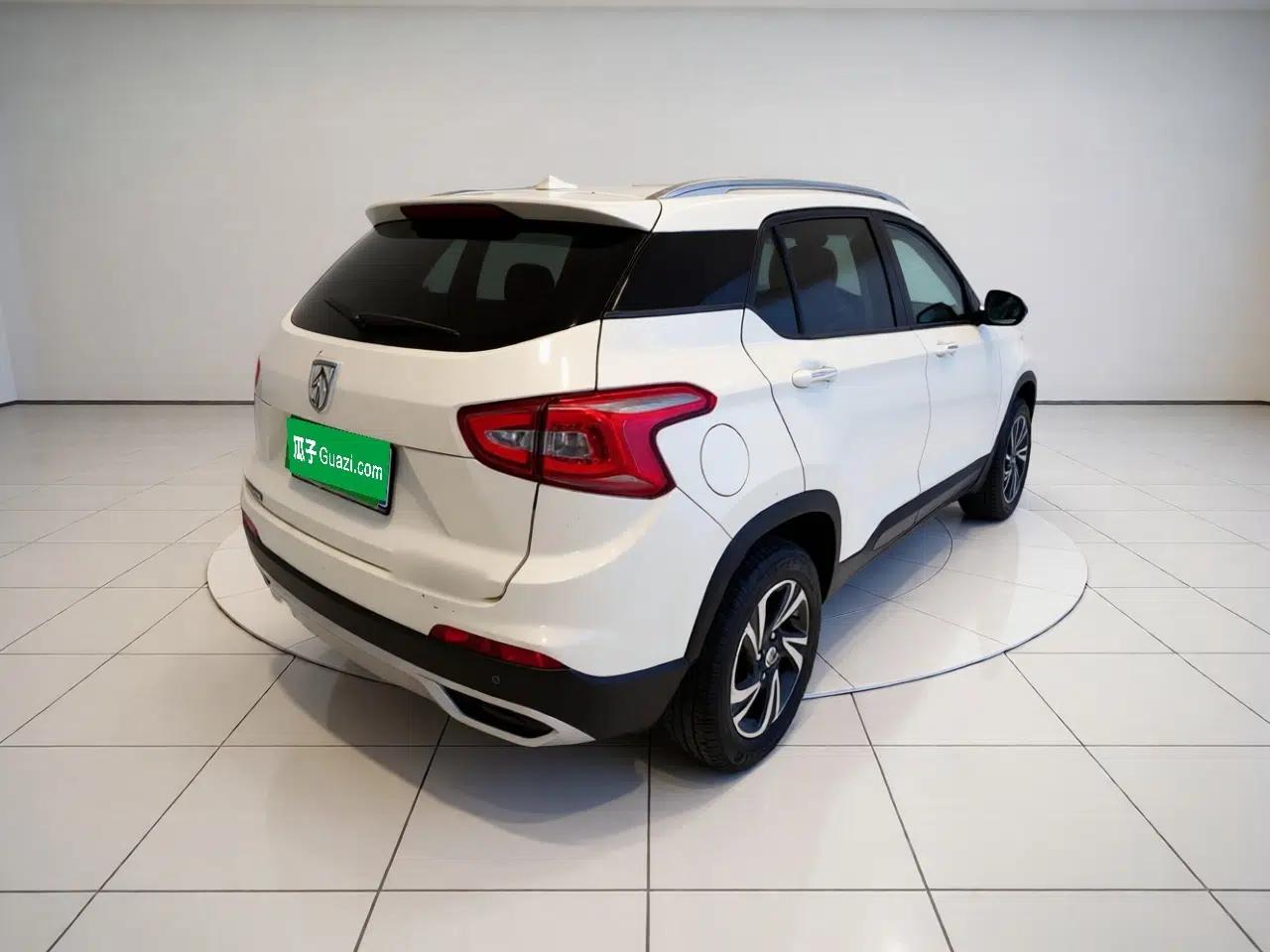 Baojun 510 2017 1.5L Manual Luxury Model — миниатюра 6
