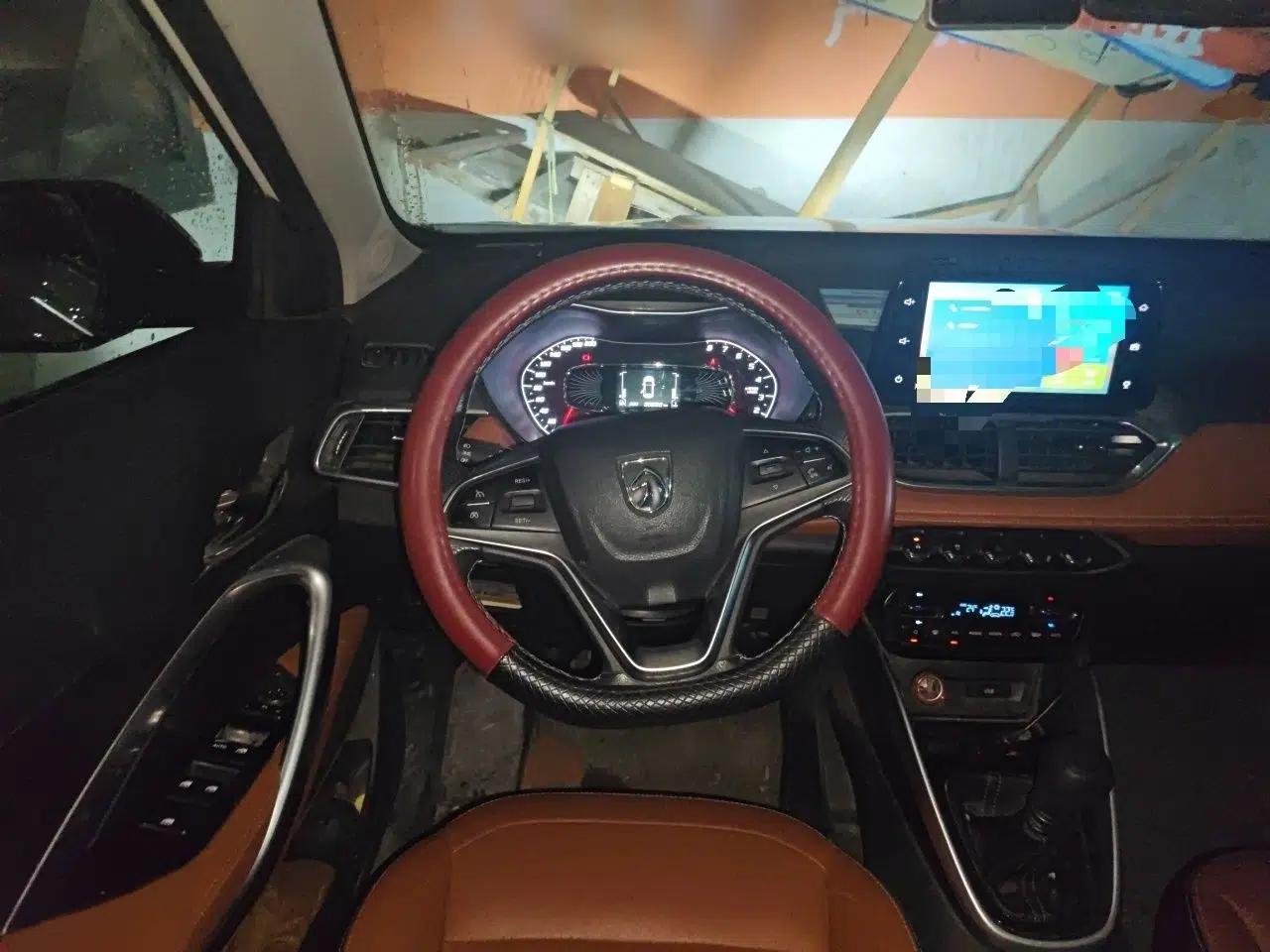 Baojun 510 2017 1.5L Manual Luxury Model — миниатюра 9