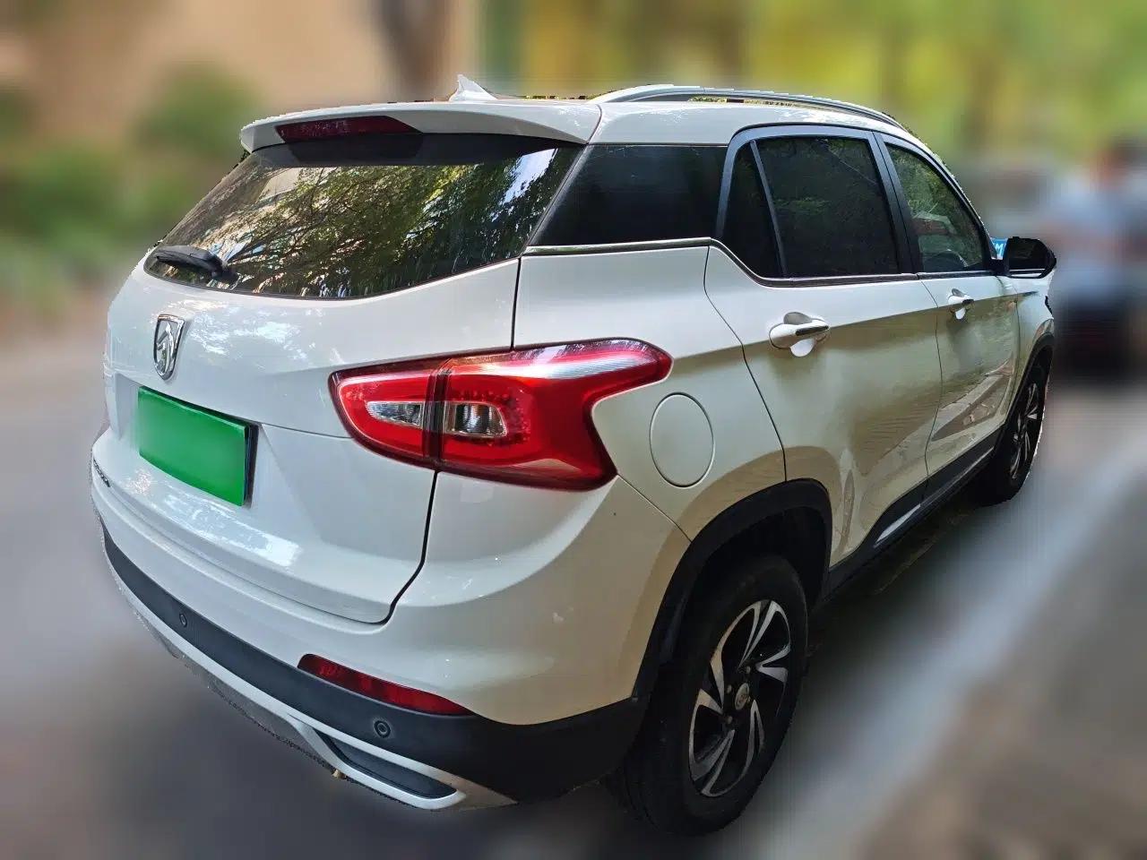 Baojun 510 2017 1.5L Manual Luxury Model — миниатюра 6