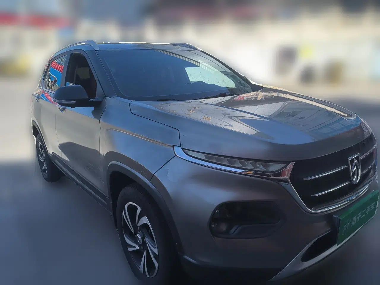 Baojun 510 2017 1.5L Manual Luxury Model — миниатюра 3