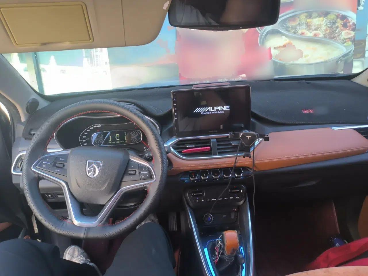 Baojun 510 2017 1.5L Manual Luxury Model — миниатюра 9