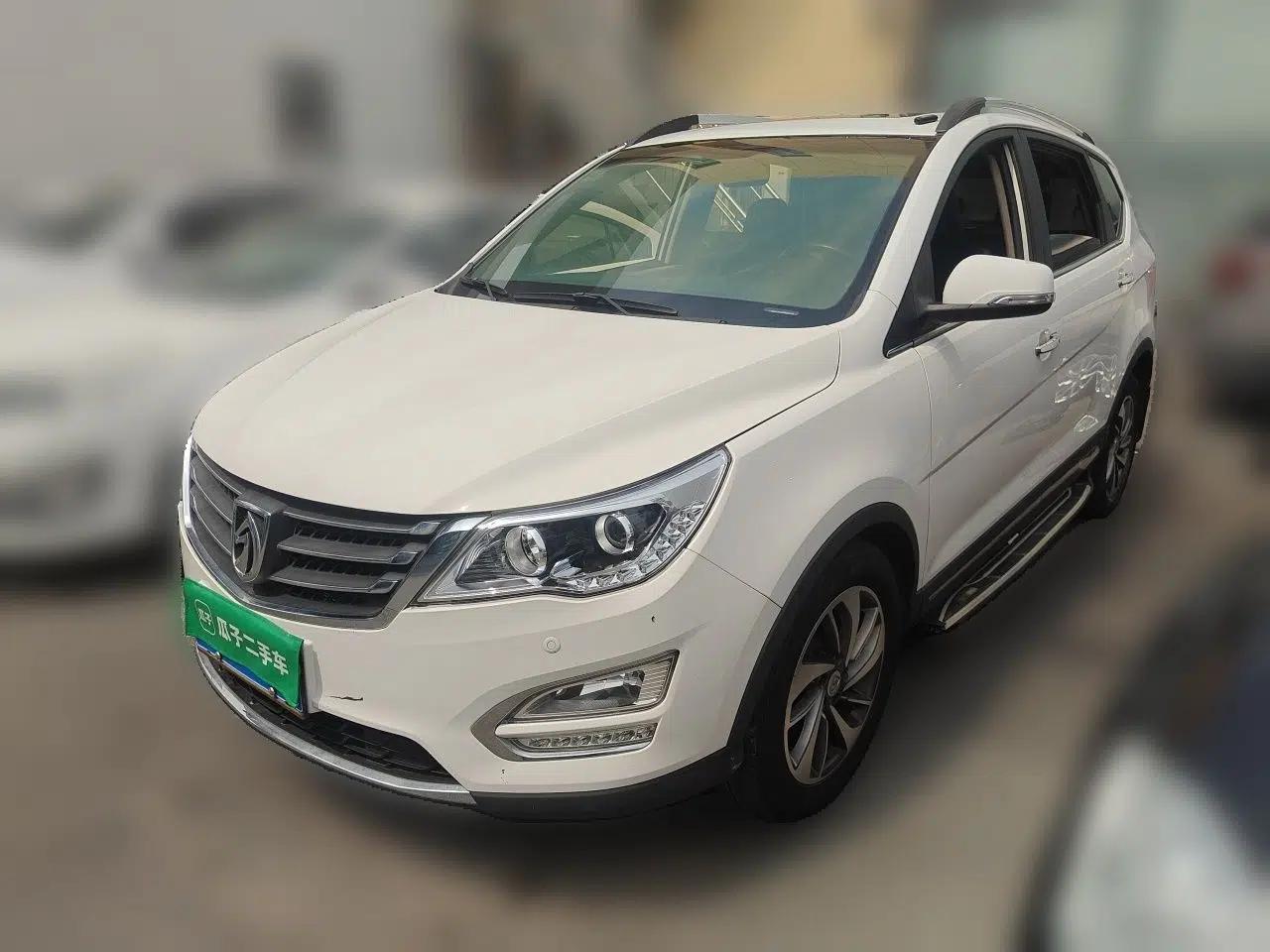 Baojun 560 2016 1.5T Manual Luxury Model — миниатюра 1