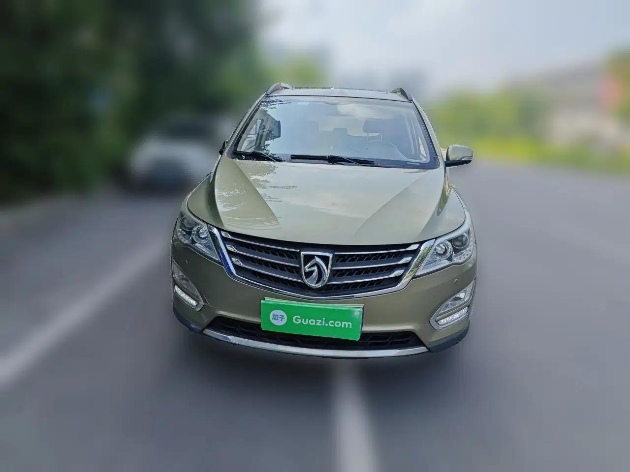 Baojun 560 2015 1.8L manual luxury version — миниатюра 2