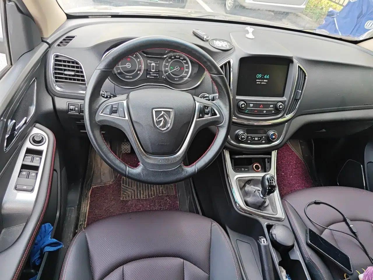 Baojun 560 2015 1.8L manual luxury version — миниатюра 10