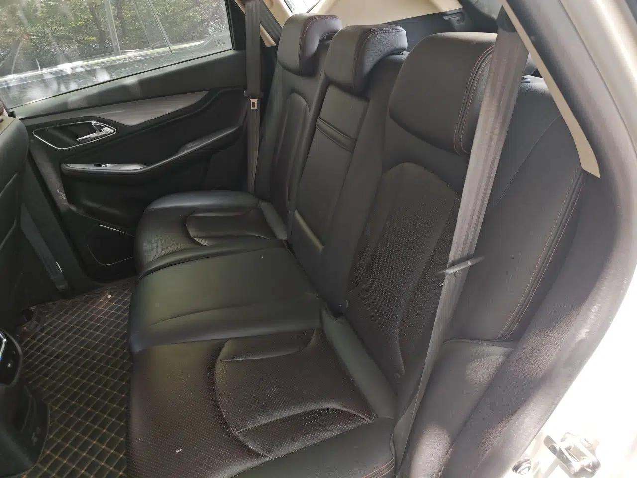 Baojun 560 2016 1.8L Manual Luxury Edition — миниатюра 17