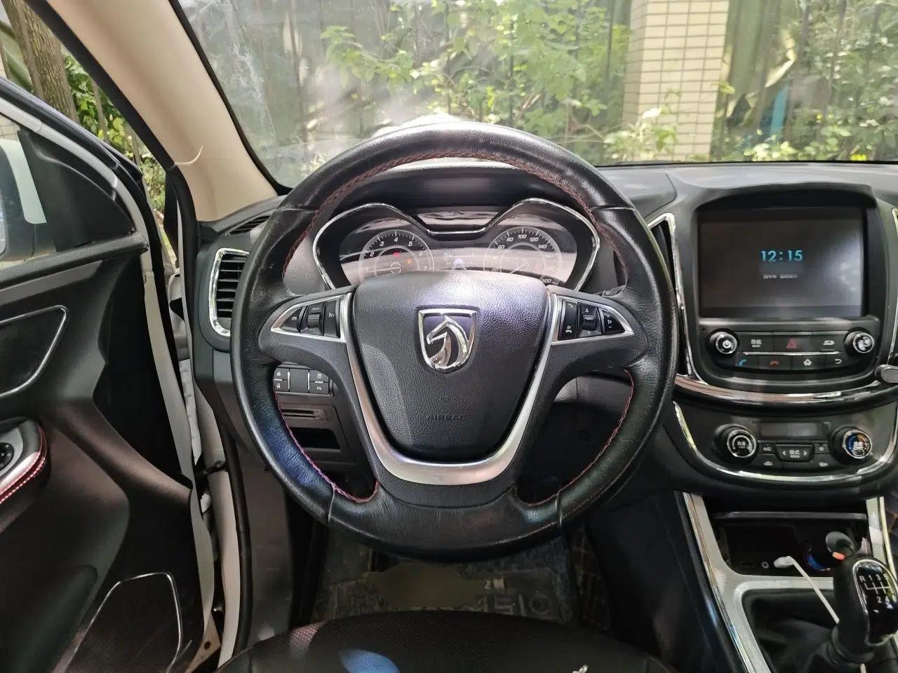 Baojun 560 2016 1.8L Manual Luxury Edition — миниатюра 10