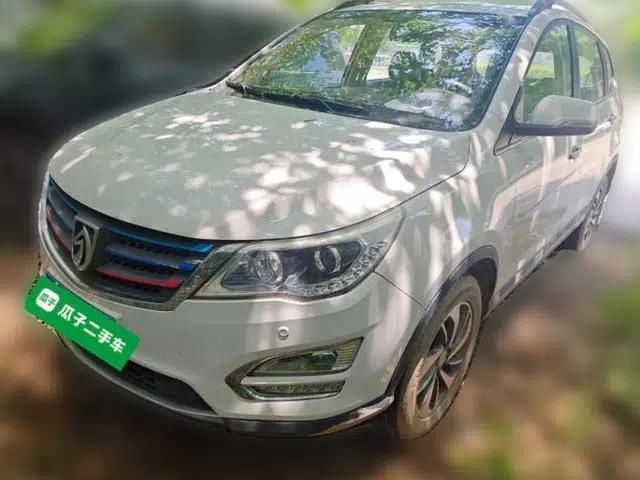 Baojun 560 2016 1.8L Manual Luxury Edition