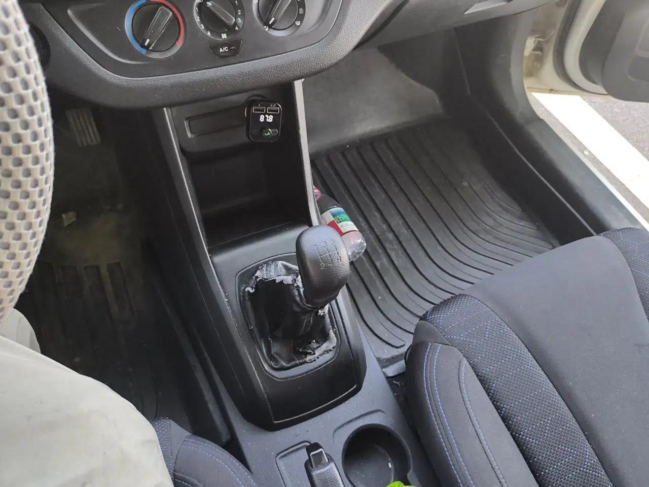 Baojun 310 2016 1.2L Manual Value Edition — миниатюра 14