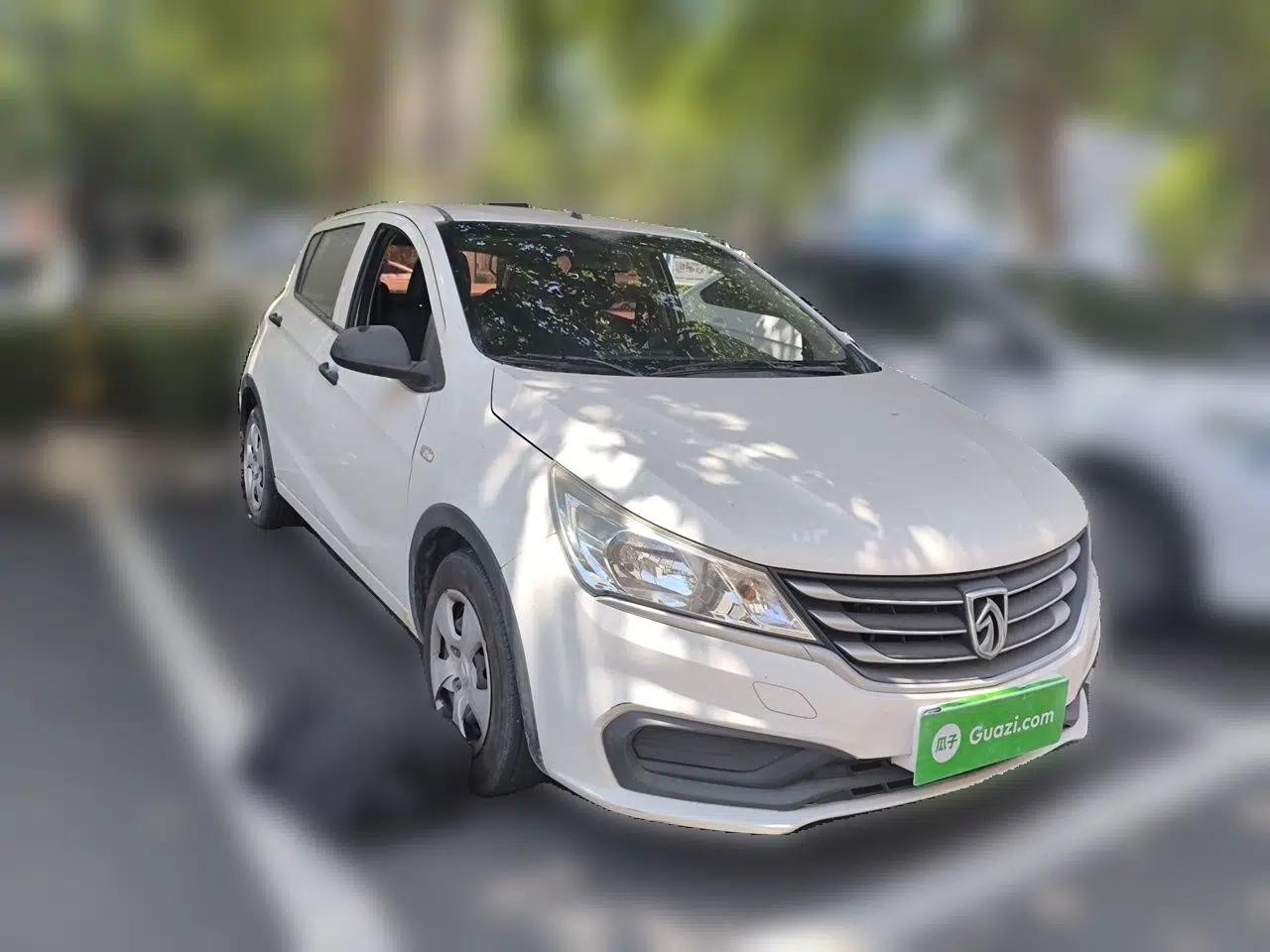 Baojun 310 2016 1.2L Manual Value Edition — миниатюра 3