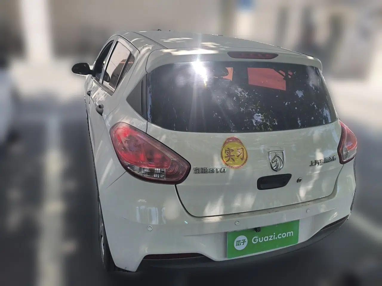 Baojun 310 2016 1.2L Manual Value Edition — миниатюра 4