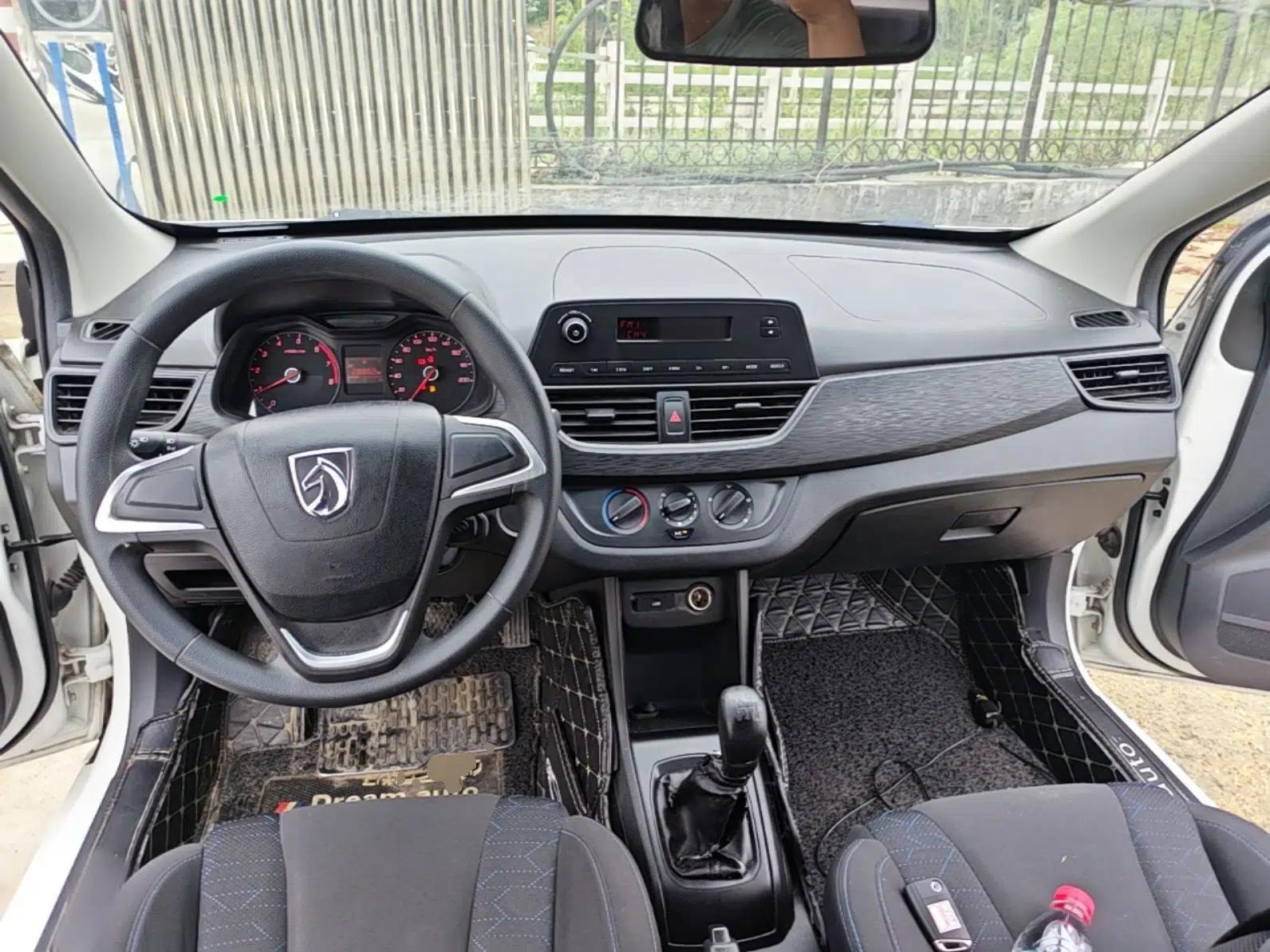 Baojun 310 2020 1.2L Manual Comfort Edition — миниатюра 12