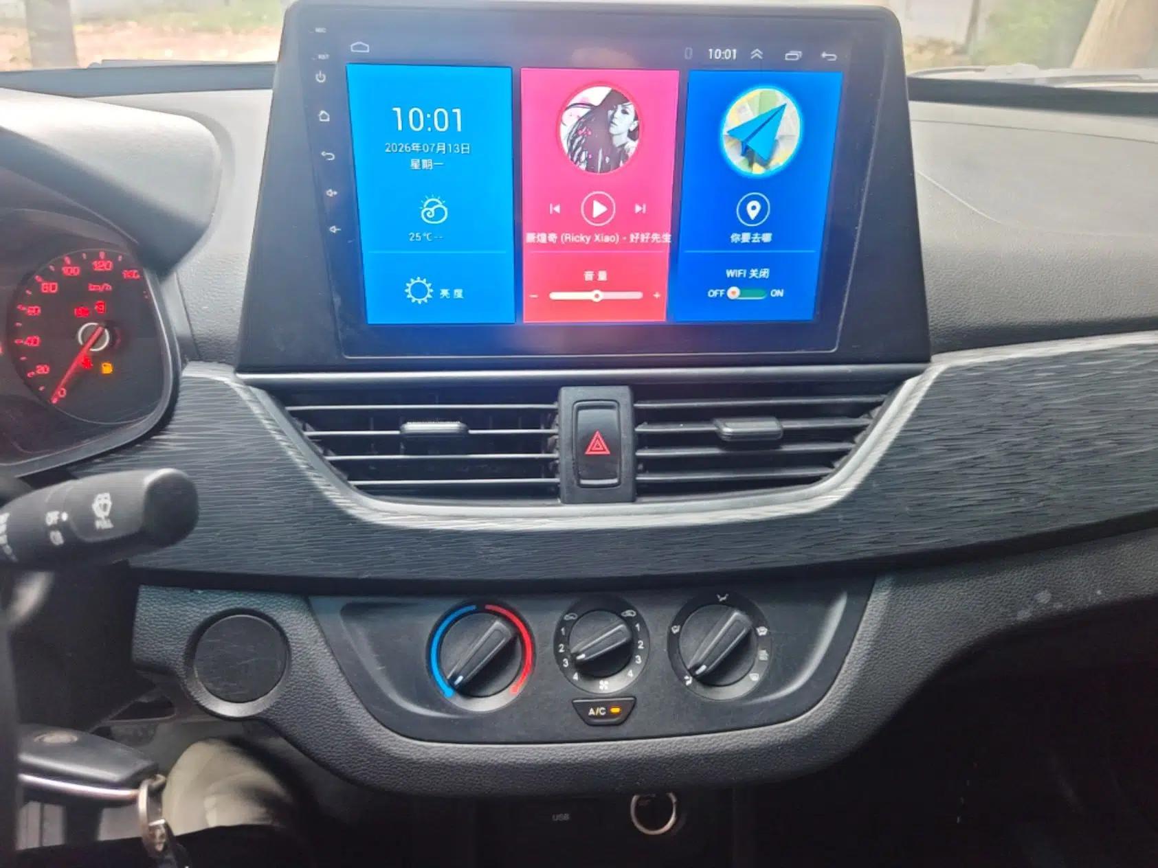 Baojun 310 2016 1.2L manual Comfort trim level — миниатюра 15