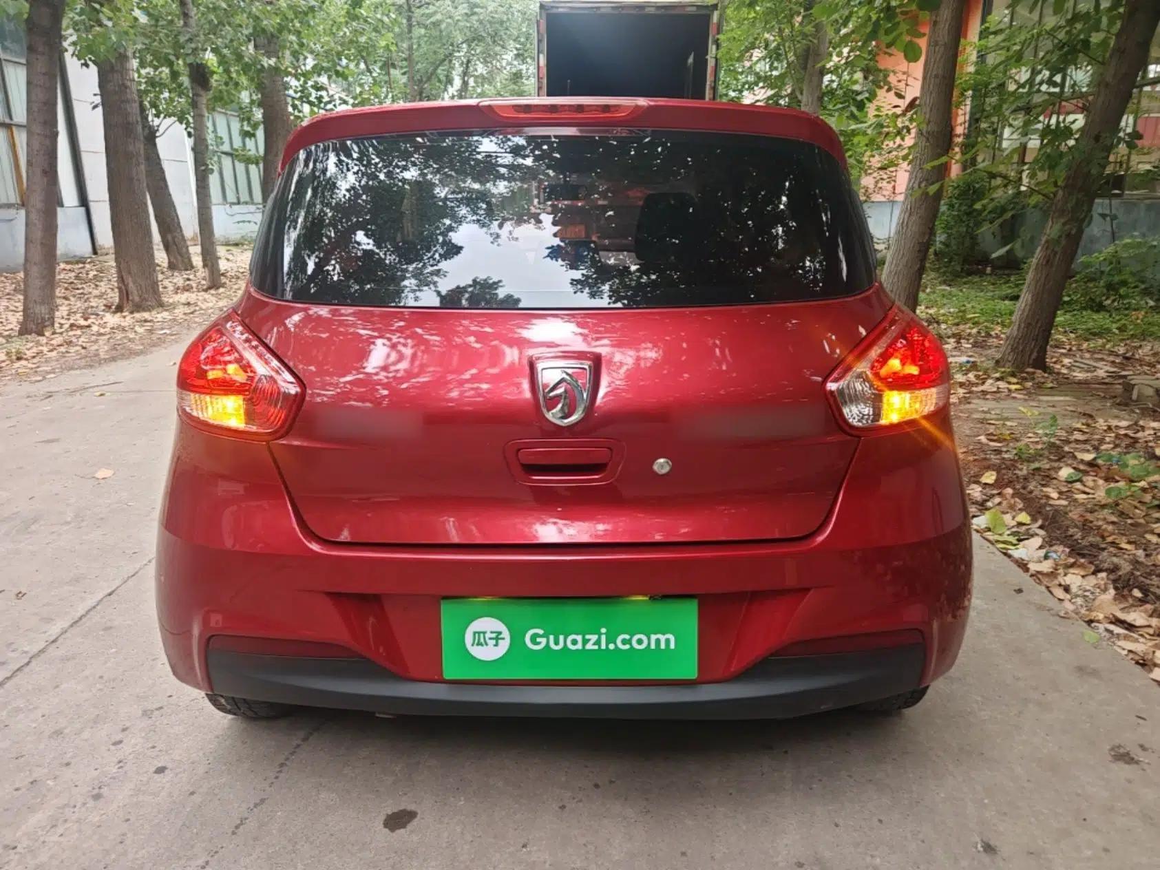 Baojun 310 2016 1.2L manual Comfort trim level — миниатюра 5